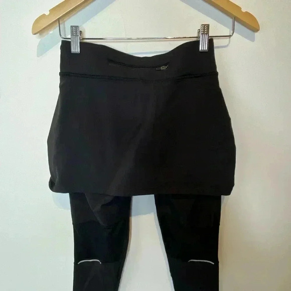 Athleta Contender 2 in 1 Legging Skirt - Picture 6 of 9